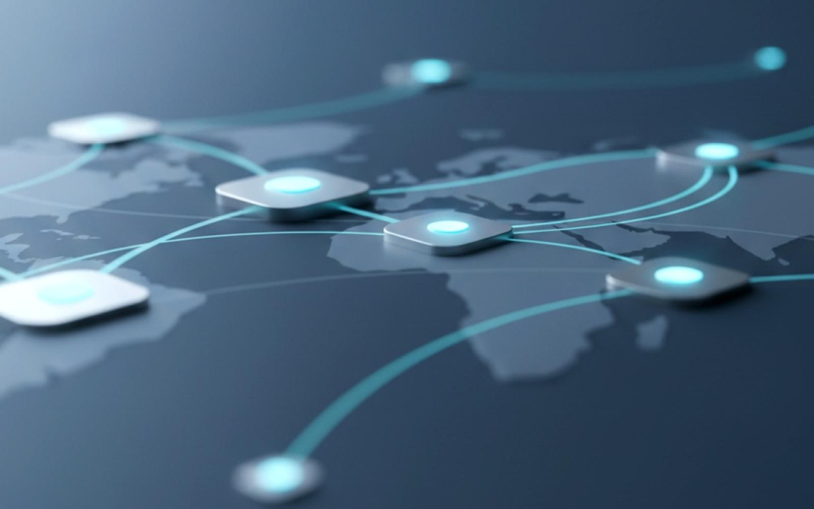 بلومبرغ: الحرس الثوري الإيراني يتربع على عرش السلطة وسط أزمة اقتصادية واحتجاجات غير مسبوقة