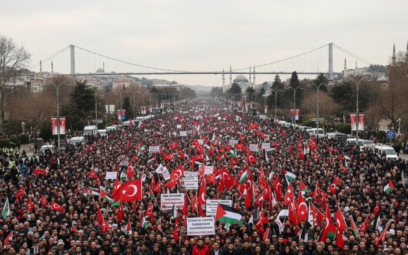 نصف مليون تركي يزحفون في إسطنبول مطالبين بالعدالة لغزة ووقف العدوان