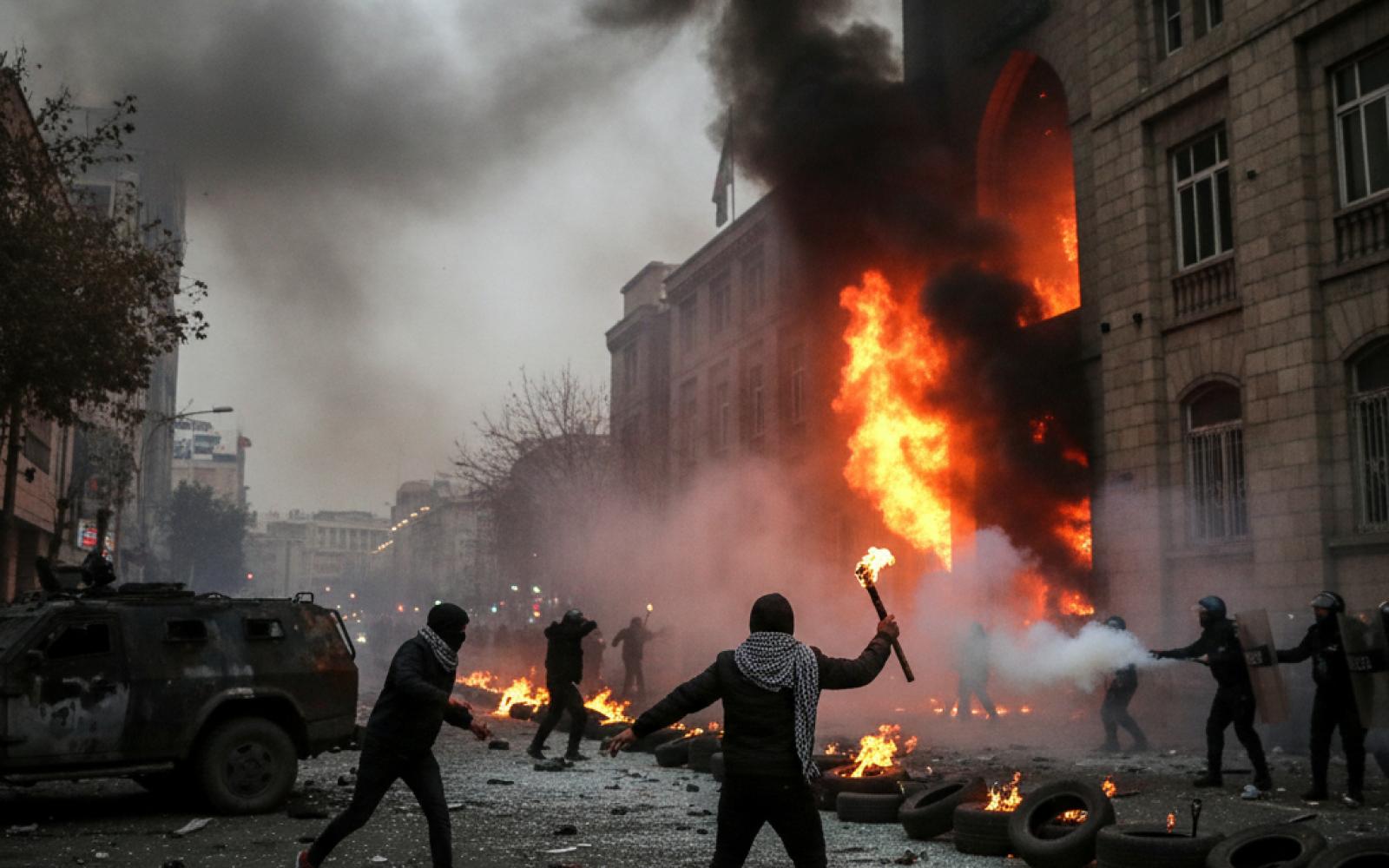 إيران: تصاعد الاحتجاجات الشعبية يواجه قمعاً دموياً وسط ارتفاع قياسي للإعدامات