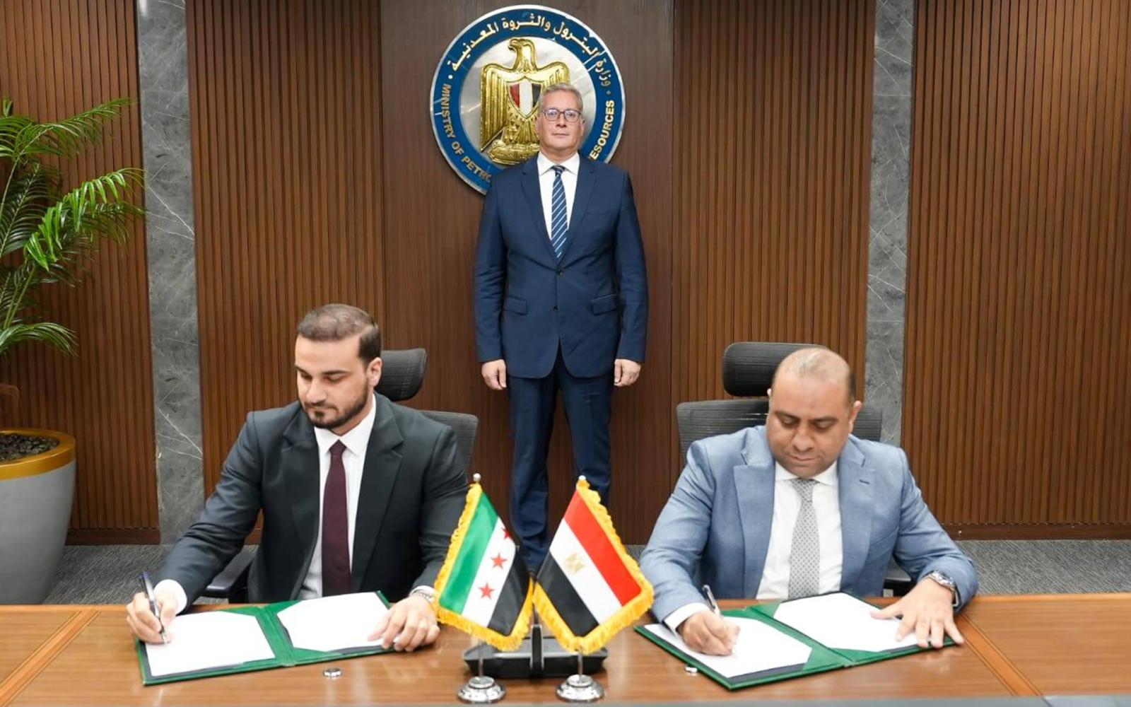 مصر وسوريا توقعان مذكرتي تفاهم لتعزيز إمدادات الغاز لتوليد الكهرباء والمنتجات النفطية