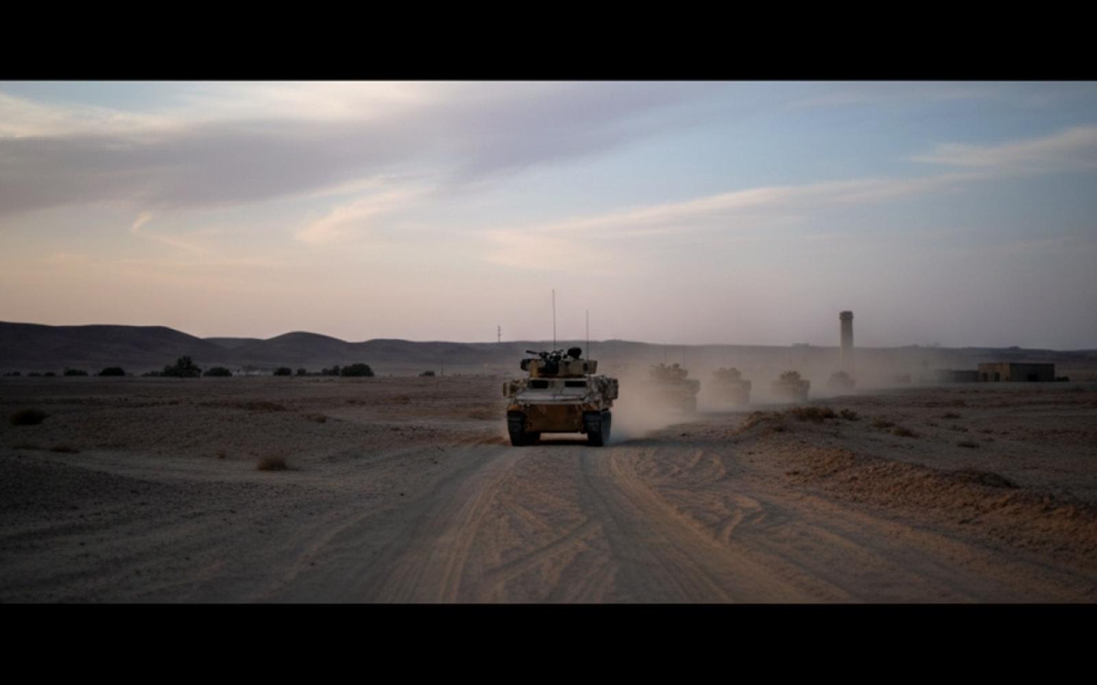 قوات الاحتلال الإسرائيلي تتوغل بعمق في قرية سورية جنوباً وسط تصاعد اعتداءاتها