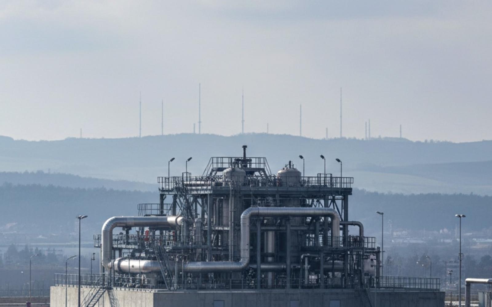 كوريا الشمالية تستعرض صواريخها الفرط صوتية: كيم يستعد لـ"حرب حقيقية" وسط تصاعد التوترات