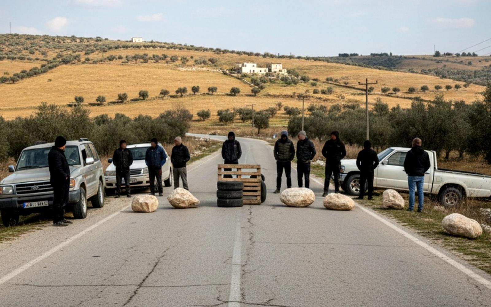 مستوطنون يغلقون طرقًا زراعية شرق نابلس في تصعيد خطير يهدف للاستيلاء على الأراضي