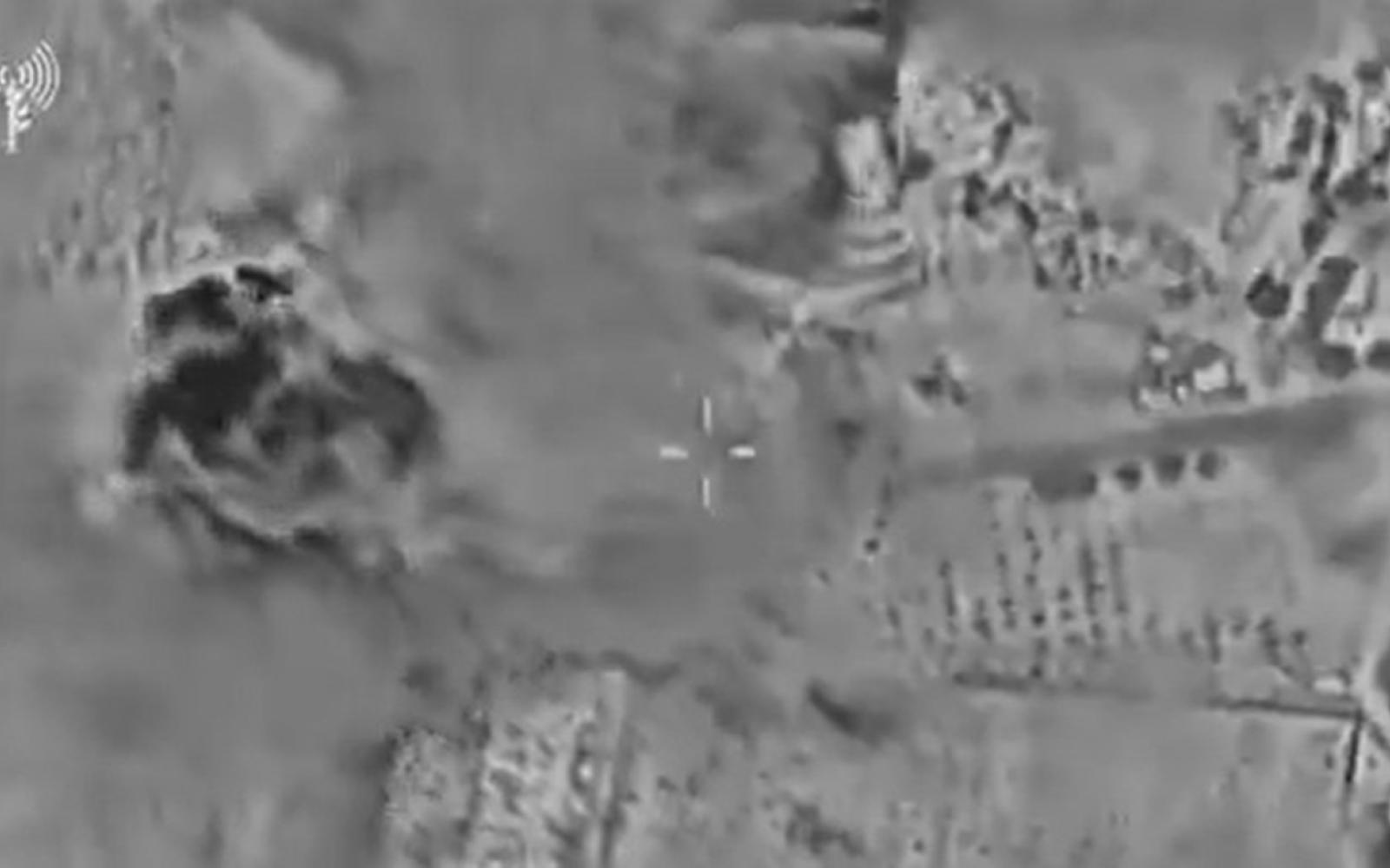 تصعيد إسرائيلي يطال لبنان: غارات مكثفة تدمر منازل وتجبر العائلات على النزوح