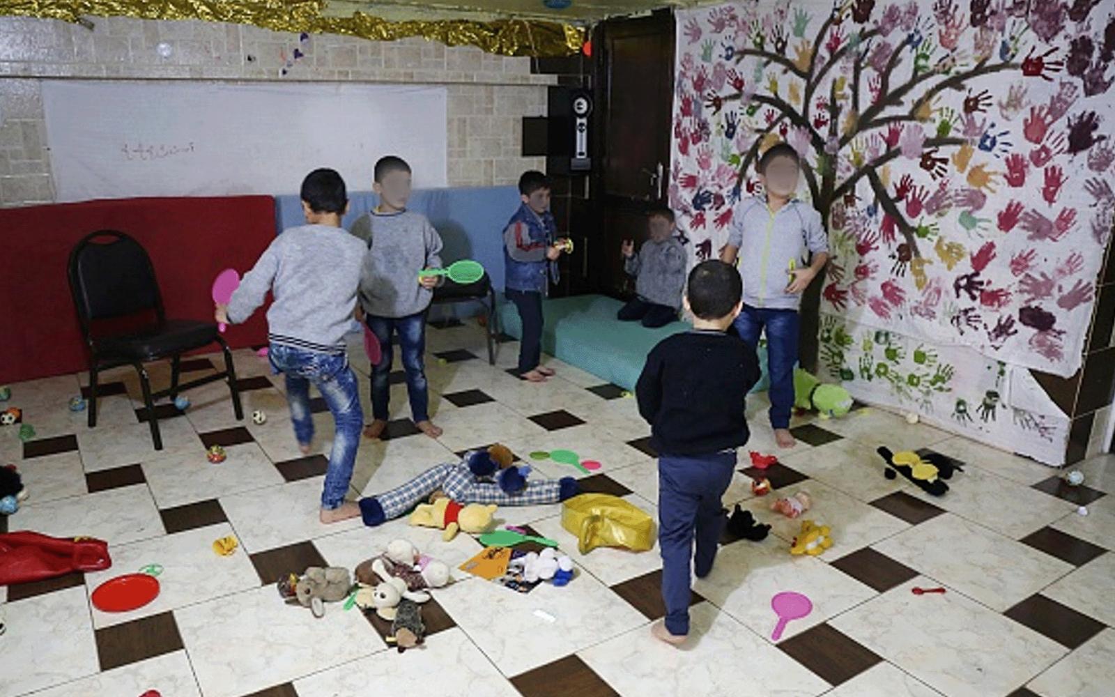 نتائج صادمة: سوريا تكشف طمس هوية مئات الأطفال من أبناء المعتقلين في عهد النظام السابق