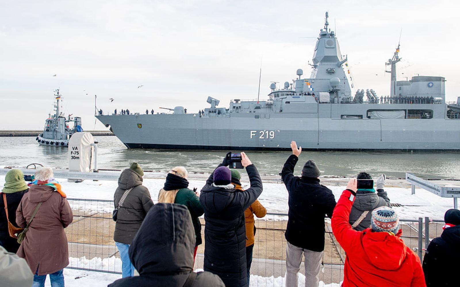 في خضم توترات غرينلاند: الفرقاطة الألمانية "زاكسن" تبدأ مهمة بحرية للناتو