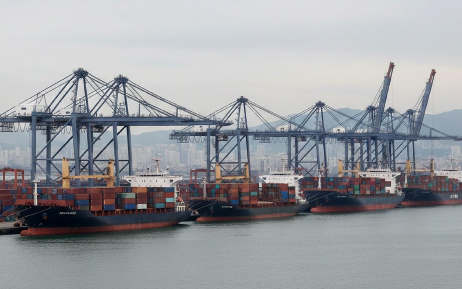 روسيا تستهدف موانئ أوديسا الحيوية: قتيل وجرحى وتهديد جديد للأمن الغذائي العالمي