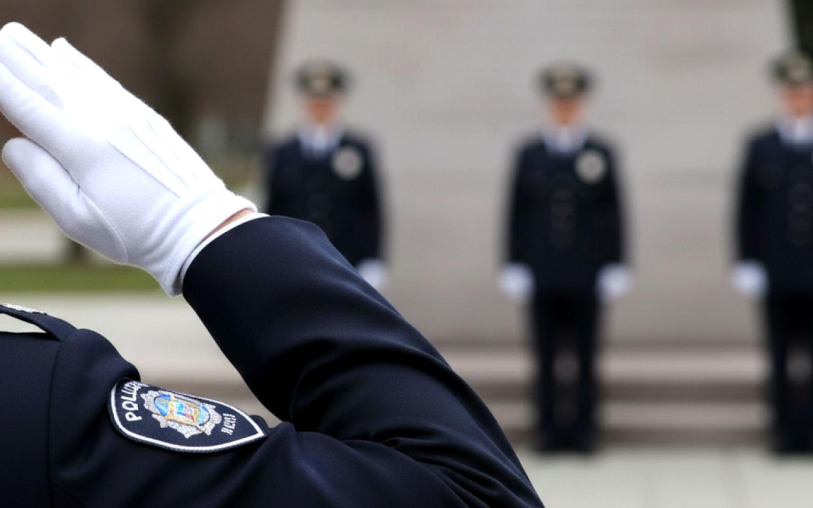 مقتل شرطي يرفع حصيلة القتلى وسط استمرار احتجاجات غلاء المعيشة في إيران