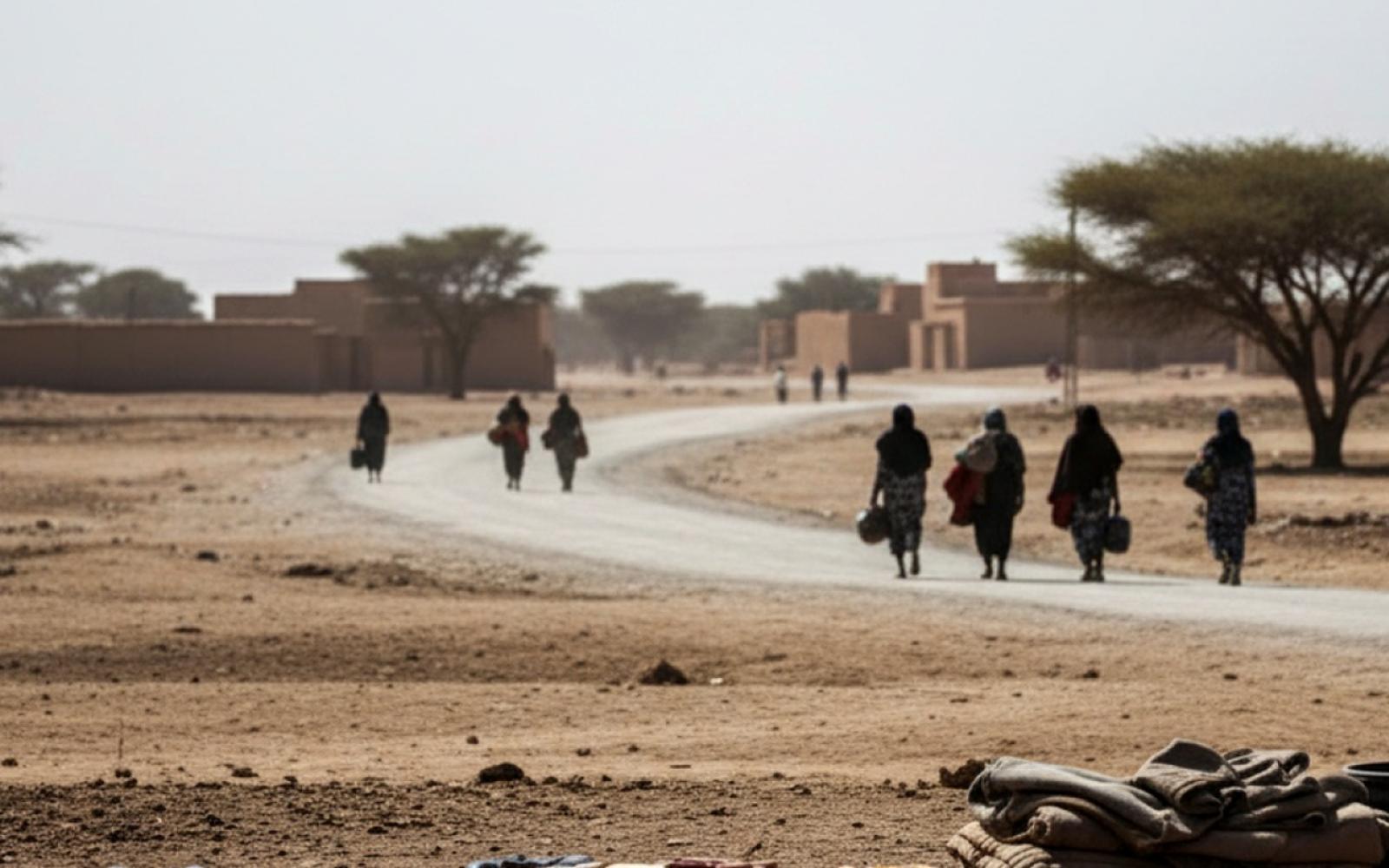 معاناة السودانيين تتفاقم مع مرور ألف يوم على حرب دمرت المنازل وقطعت سبل الحياة