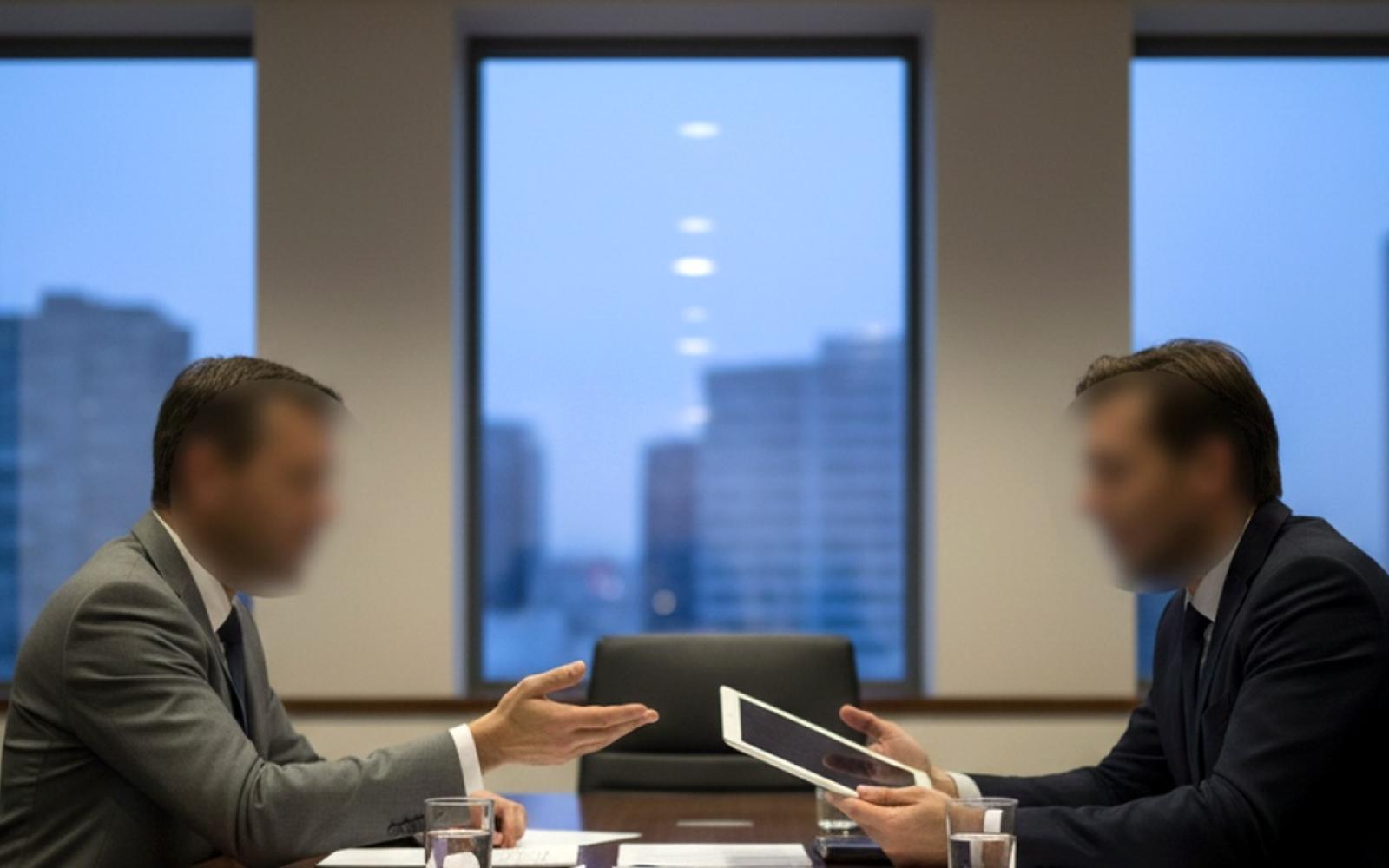 العليمي وغروندبرغ يناقشان حماية المدنيين وتثبيت السلام باليمن في ظل تطورات حساسة