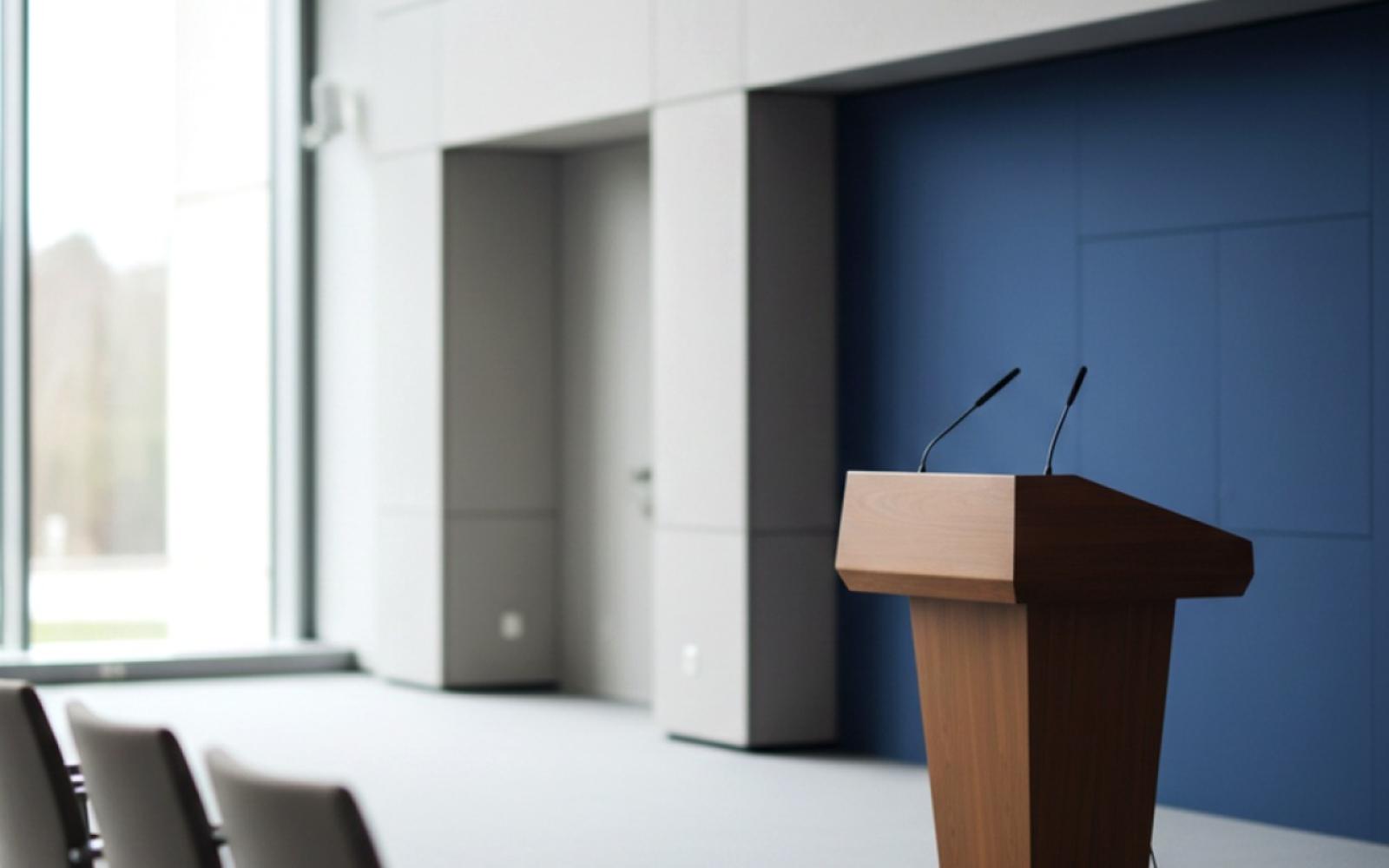 الرئيس الأمريكي السابق يطالب بـ"نوبل للسلام" لإنهاء "ثماني حروب وربع"