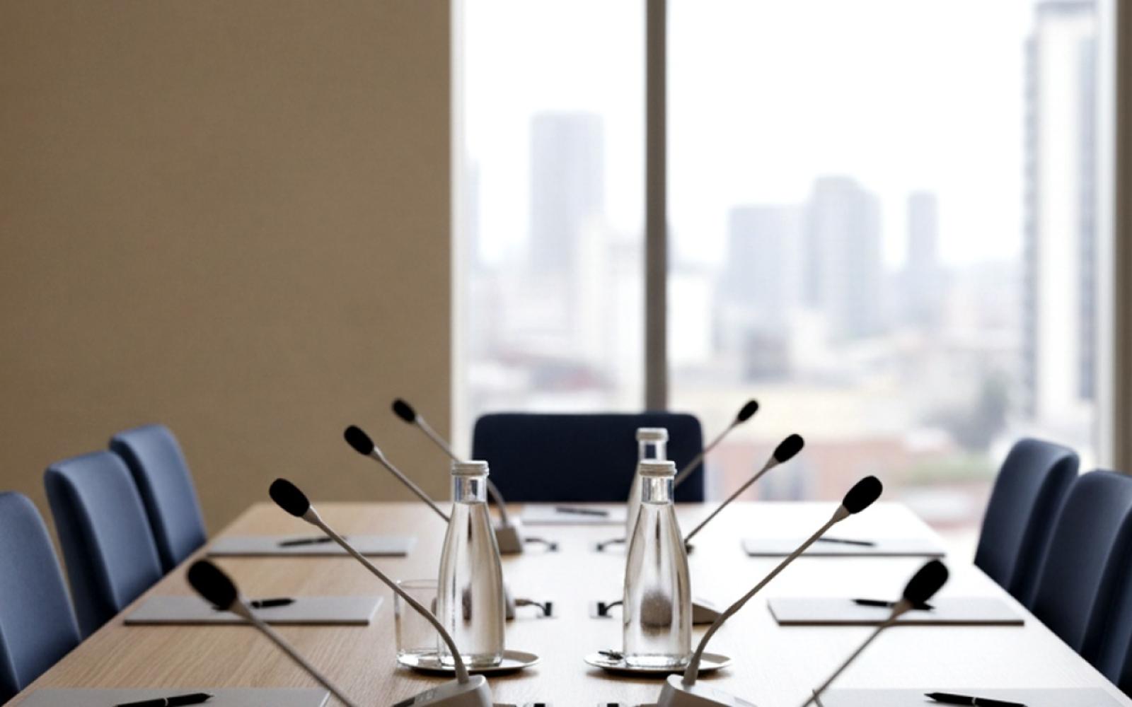 بوعلام صنصال مرشحًا للأكاديمية الفرنسية.. تكريم جديد بعد خروجه من السجن