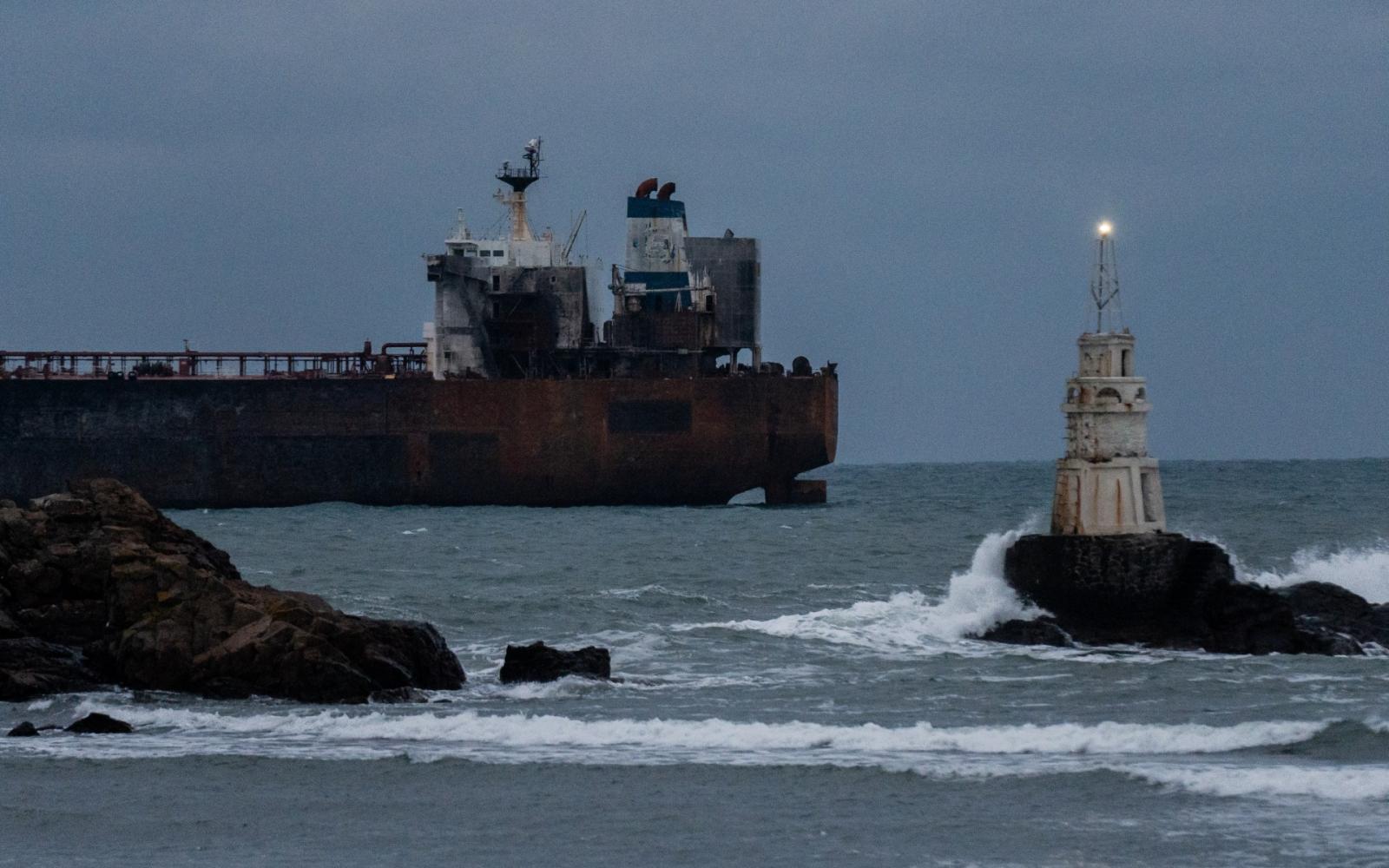 تصاعد حرب الظلال: 50 سفينة روسية تحيط ببريطانيا في تحرك غير مسبوق