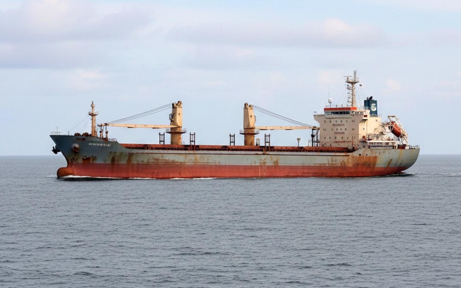 ناقلة صدئة بالأطلسي تفجر صراع نفوذ بين قوى نووية كبرى