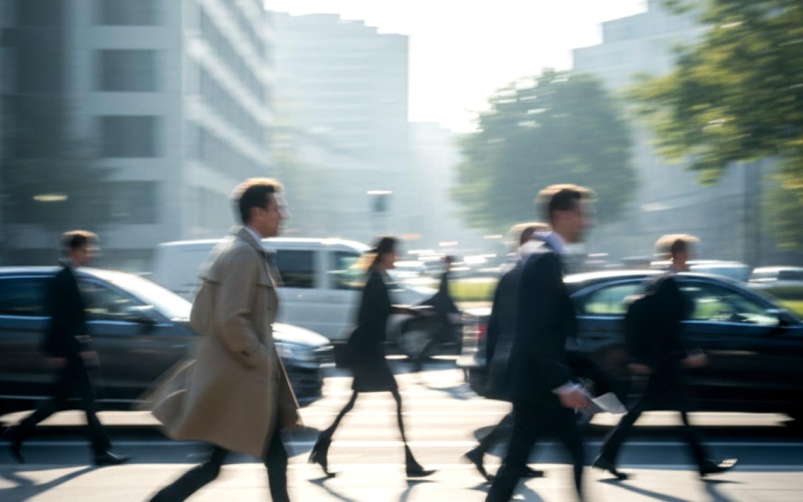 السلطات المغربية تلاحق مروحية مشبوهة اخترقت سماء طنجة في عملية أمنية واسعة