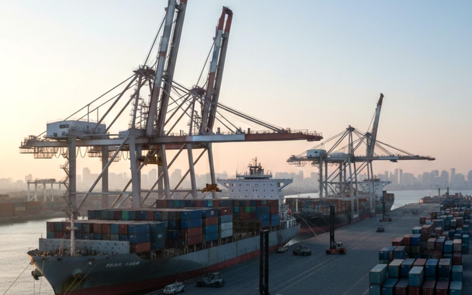 أمريكا تبدأ تفريغ النفط من ناقلة "مارينيرا" المحتجزة شمال الأطلسي وسط جدل دولي