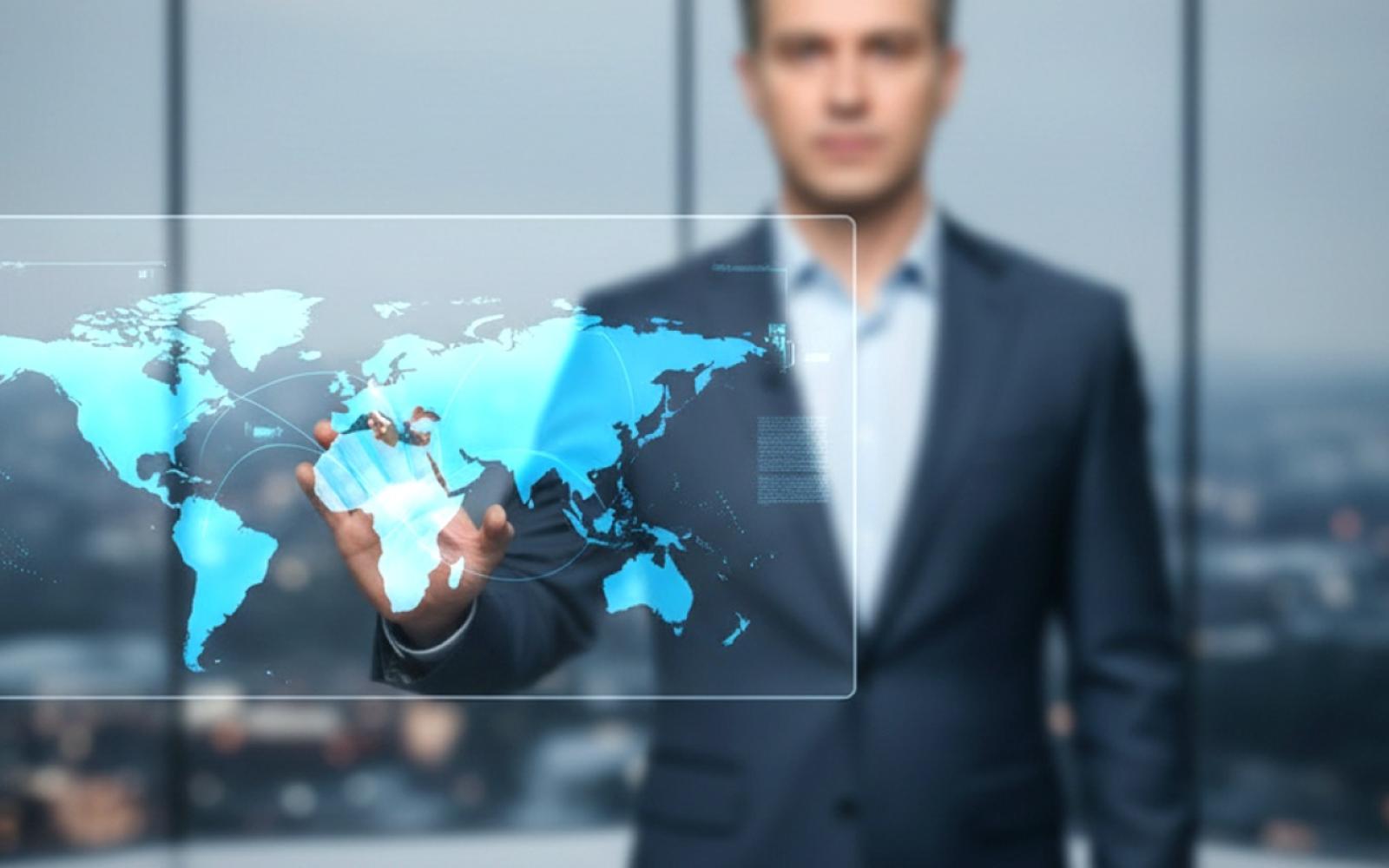 محلل عسكري بريطاني يحذر كييف من كارثة وشيكة ويدعو لسلام عاجل مع موسكو