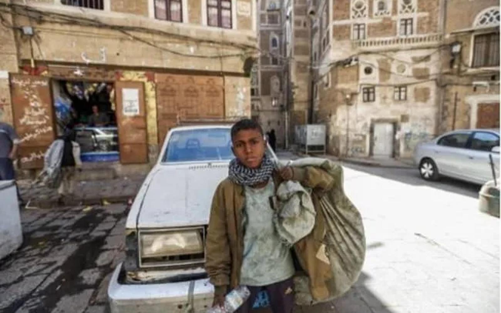 صنعاء تستقبل عام 2026 بآفاق مسدودة ومعاناة معيشية خانقة تحت وطأة الأزمات المتراكمة