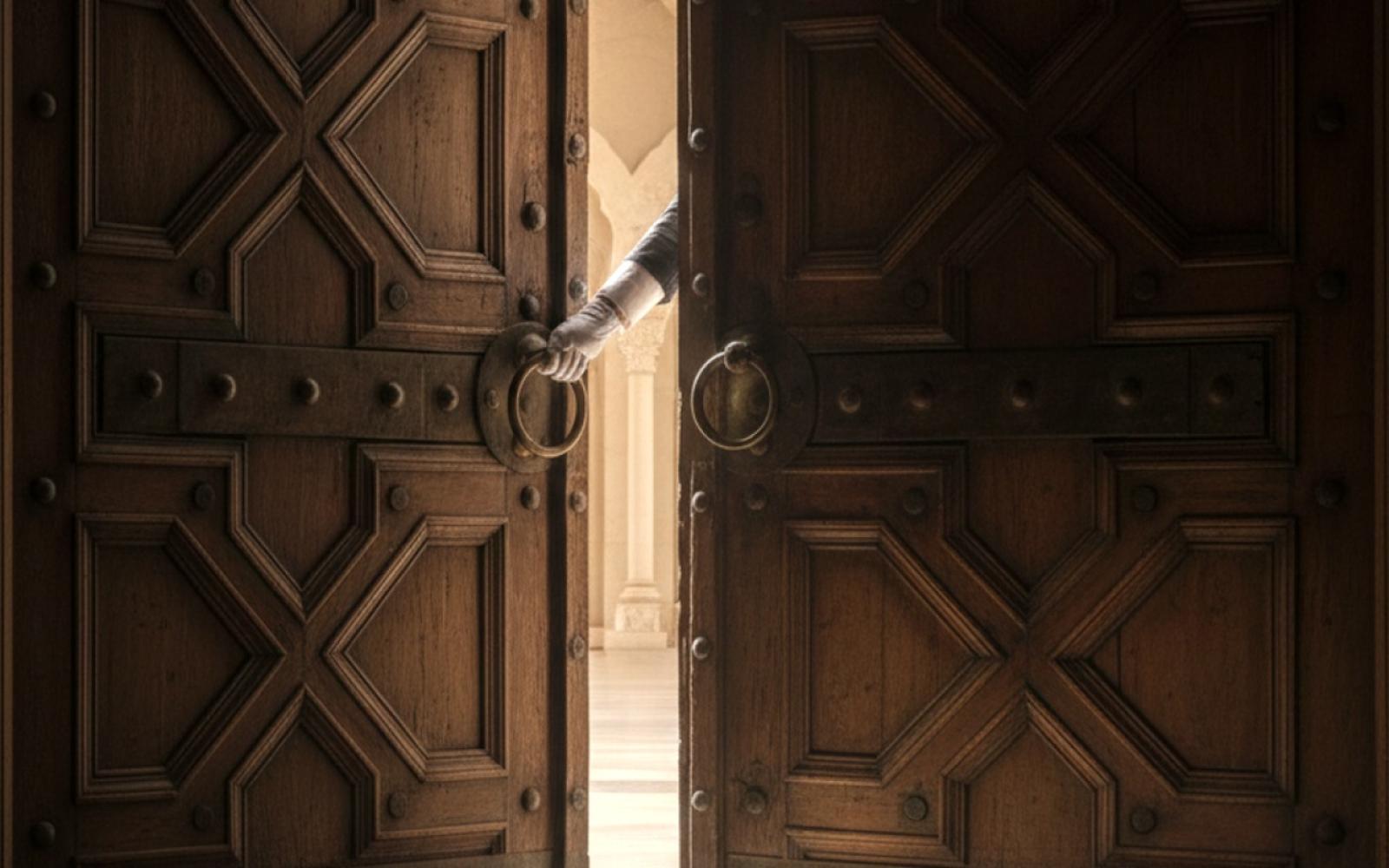 مقتدى الصدر يفتح باب العودة لمنشقين عن تياره ويوجه تحذيراً مبطناً للفصائل المنافسة