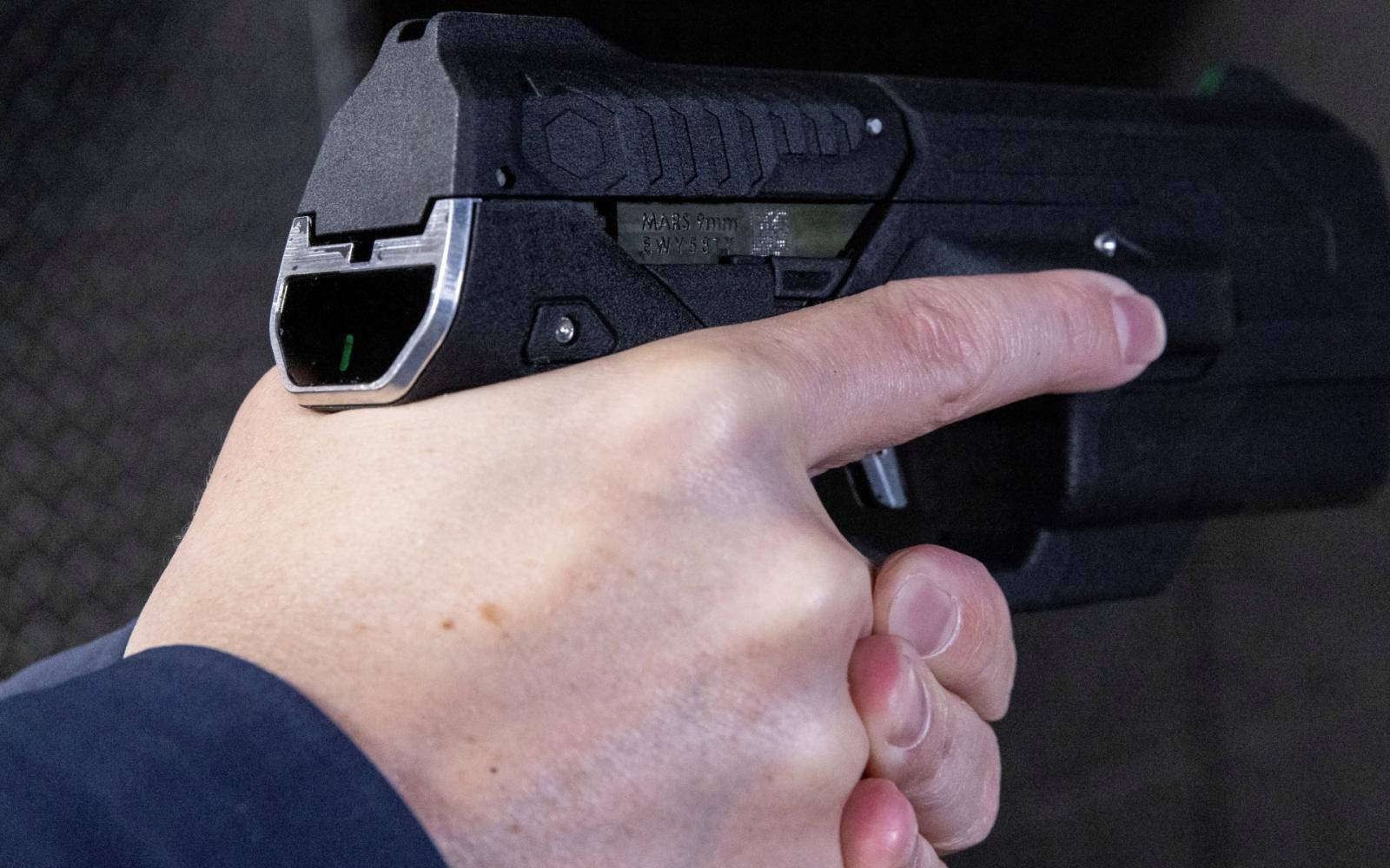 العنف المتصاعد يدفع شرائح أميركية واسعة للتفكير بالهجرة نحو الخارج