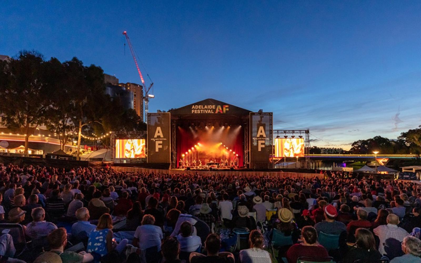 استبعاد كاتبة فلسطينية من مهرجان أسترالي يثير غضبًا ثقافيًا ومقاطعة واسعة