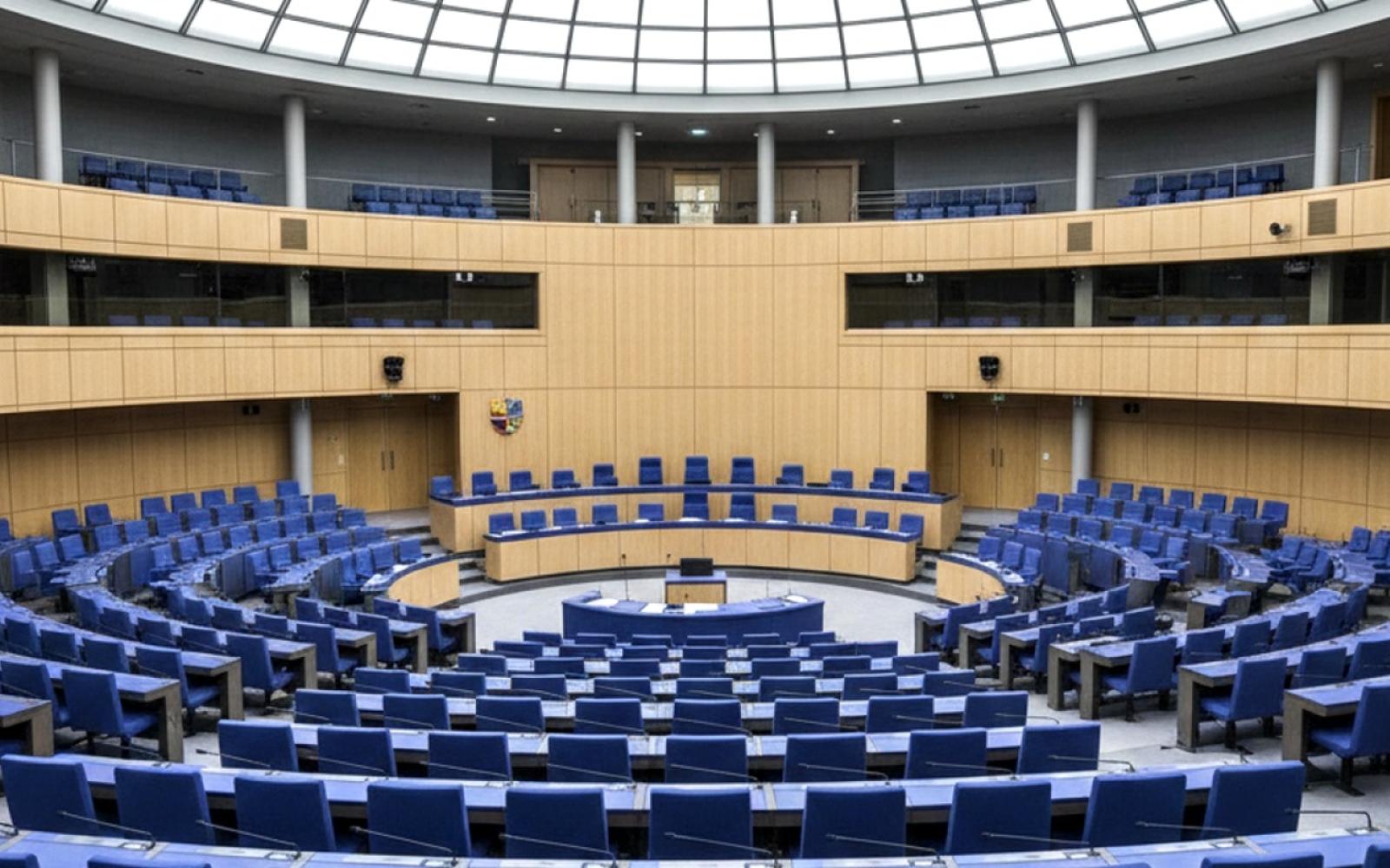 البرلمان المصري الجديد يفتتح جلساته الأولى بعد تعيينات رئاسية وترقب لرئاسته