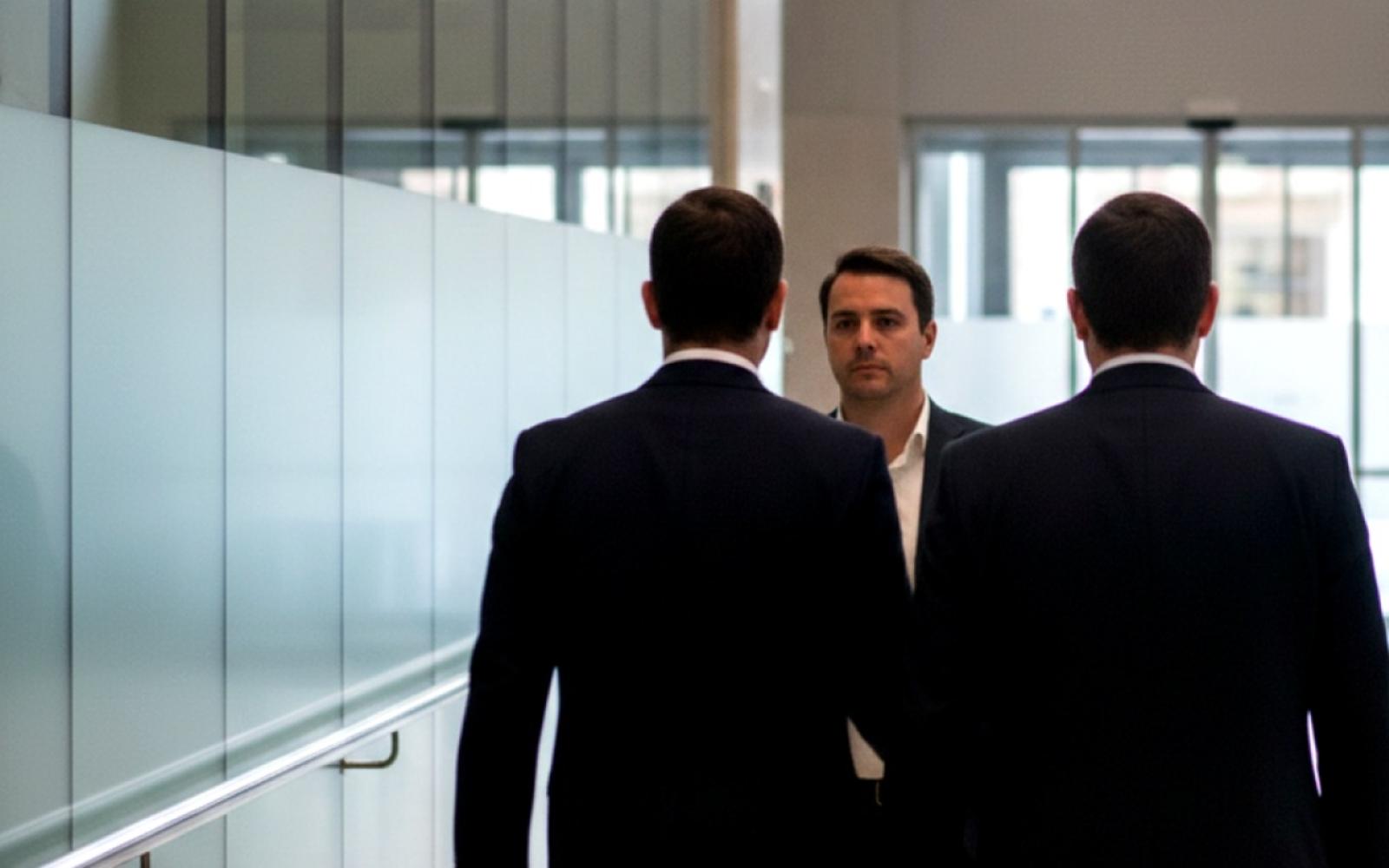 توقيف قريب للأسد في اللاذقية: اتهامات بالتحريض على العنف وتجارة المخدرات بعد سقوط النظام