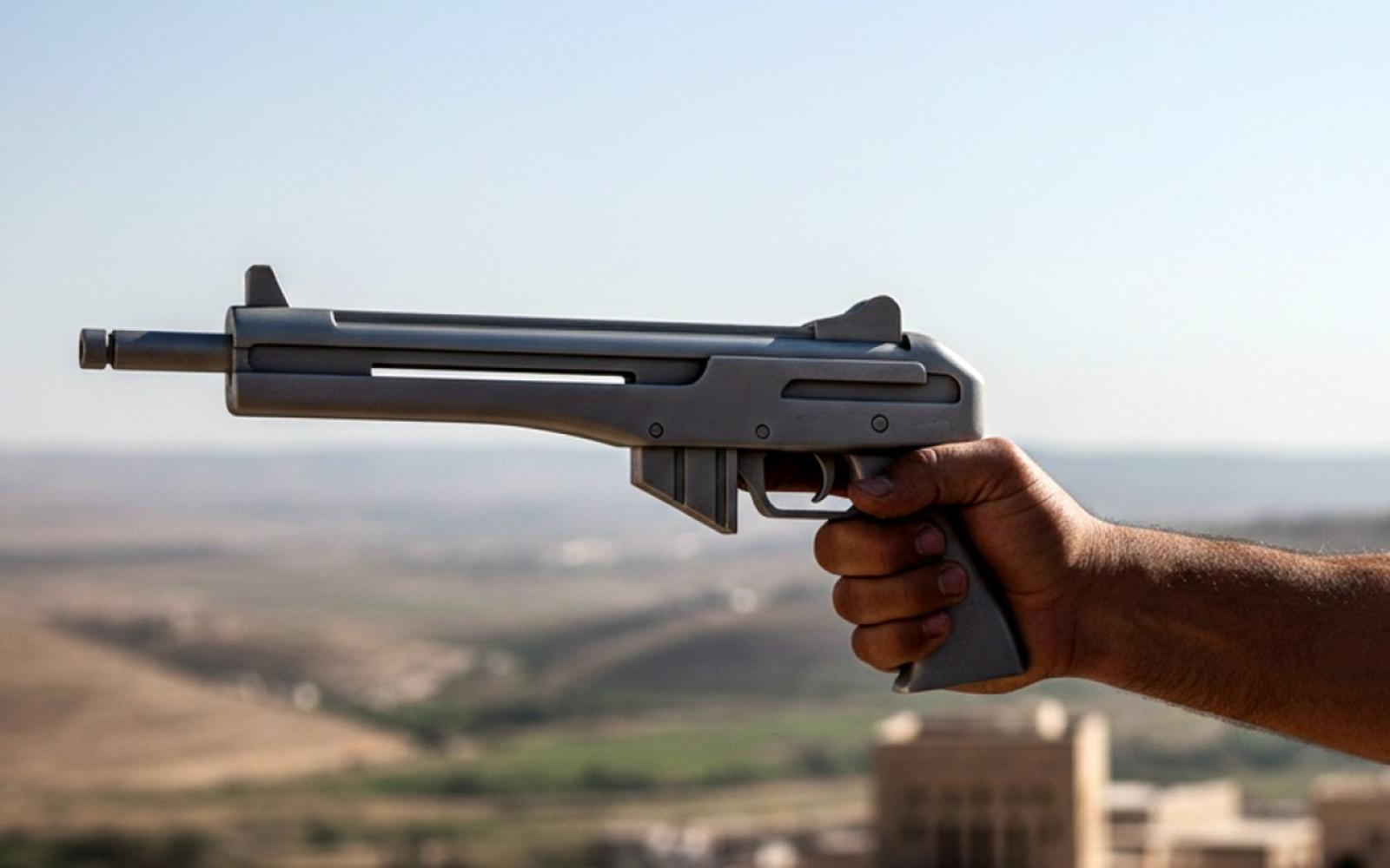 لبنان يواصل حصر السلاح ويستهدف الفلسطينيين في الجنوب رغم استمرار الاعتداءات الإسرائيلية