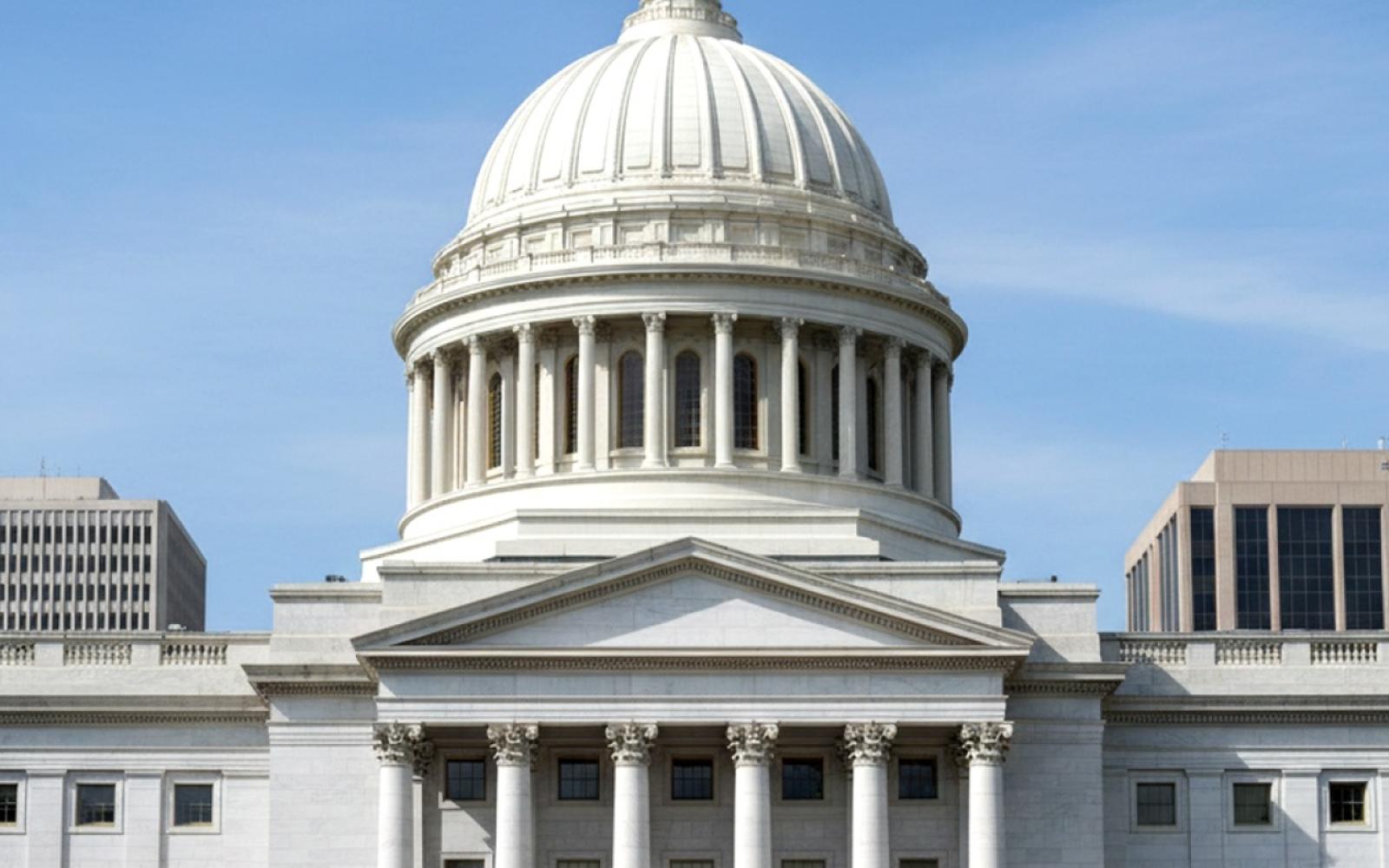 الكونغرس يفوض بوش بالحرب: العد العكسي لتحرك أمريكي غير ملامح الشرق الأوسط