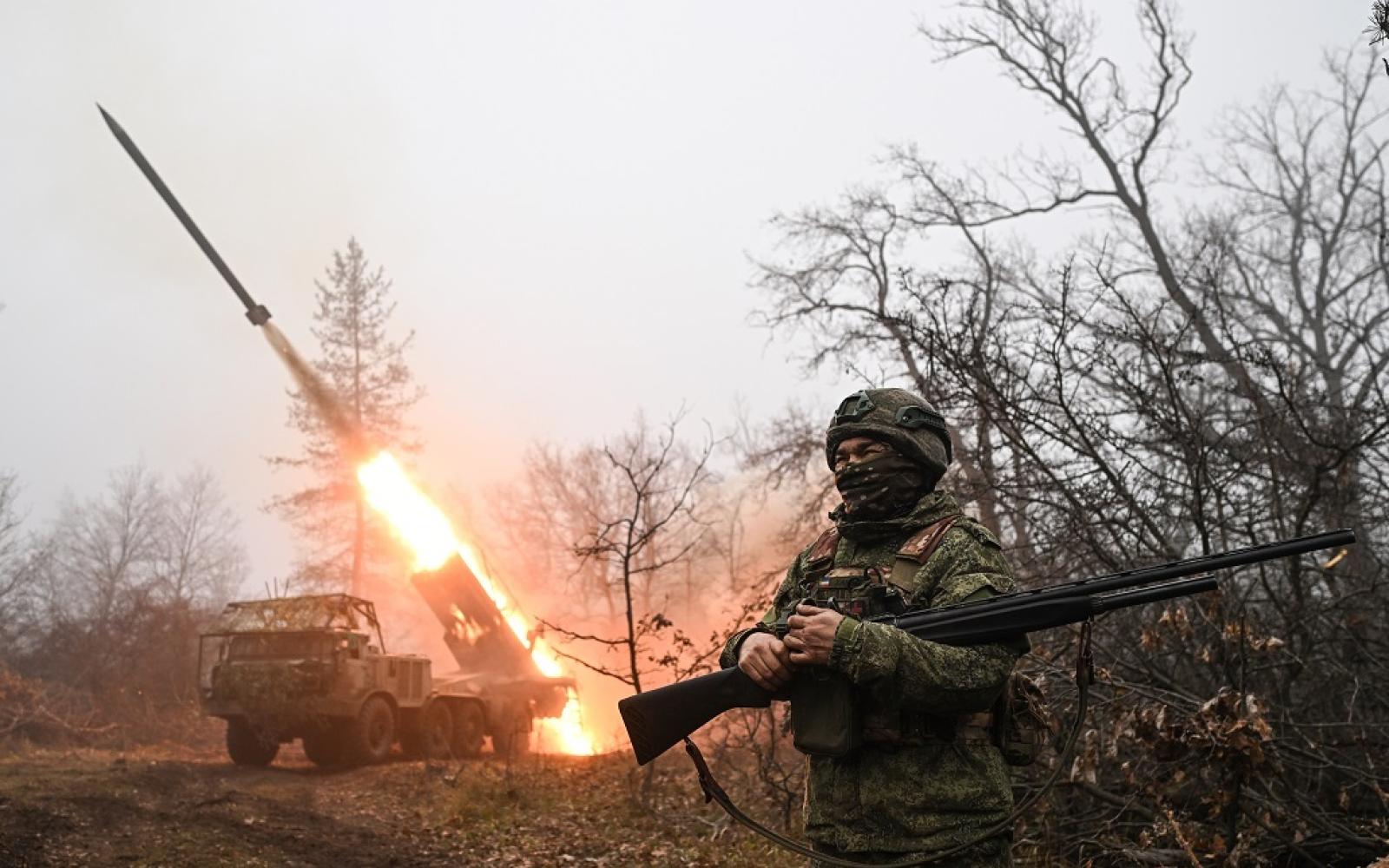 القوات الروسية تواصل تقدمها في زابوروجيه وتحكم سيطرتها على بلدة ثانية خلال يومين