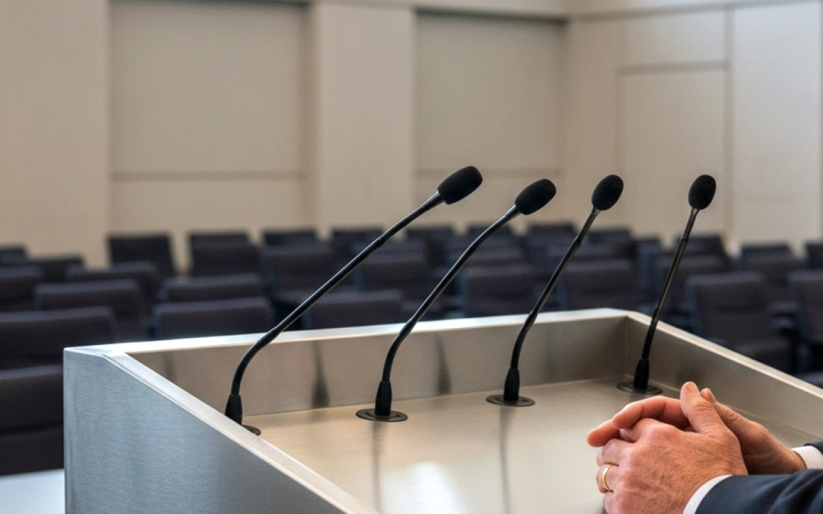 ترامب يجدد تأكيده: زيلينسكي لا يملك أوراقاً رابحة ويعتمد عليّ فقط