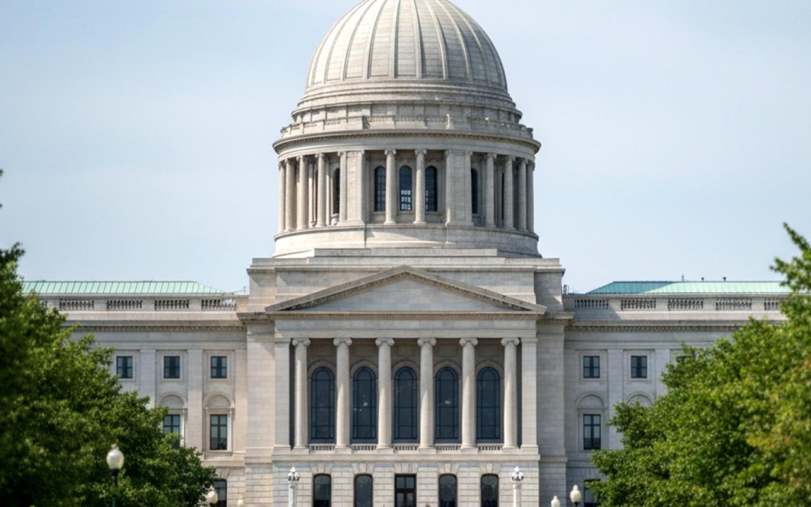 الكونغرس الأمريكي يمهد لـ"عاصفة الصحراء" بتفويض بوش استخدام القوة ضد العراق