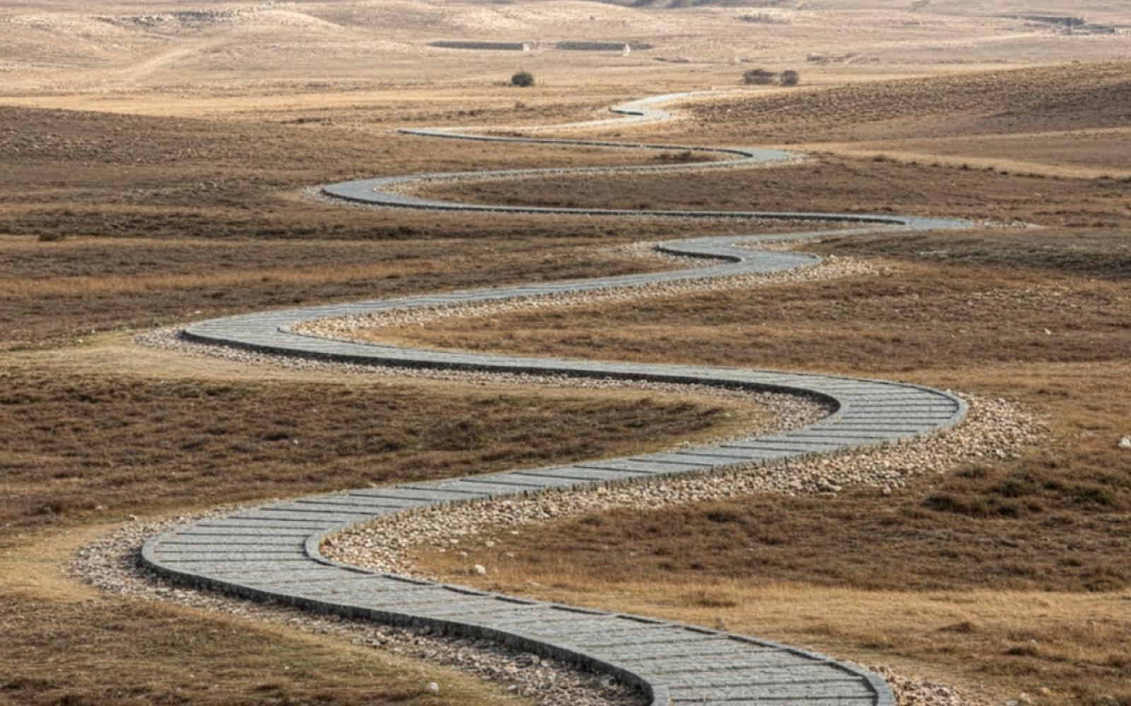 الضم الزاحف للضفة الغربية: إسرائيل تحول الاحتلال إلى سيادة فعلية وسط صمت دولي