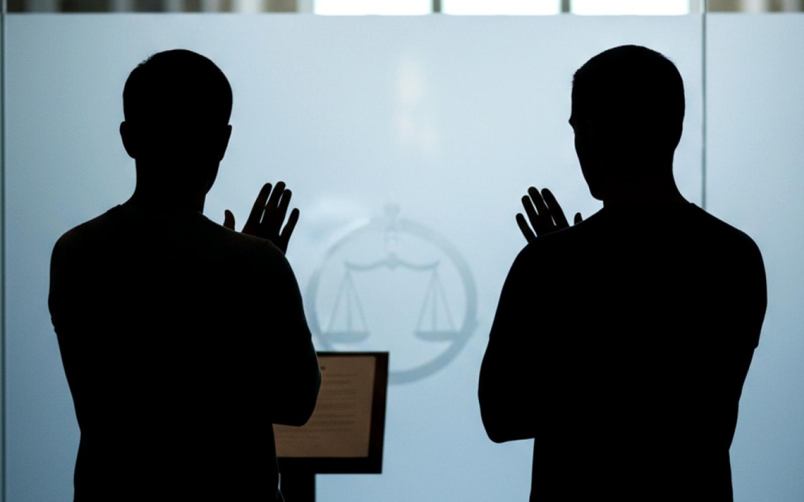 الكلينتون يرفضان استدعاء الكونغرس بقضية إبستين وتهمة ازدراء تلوح بالأفق