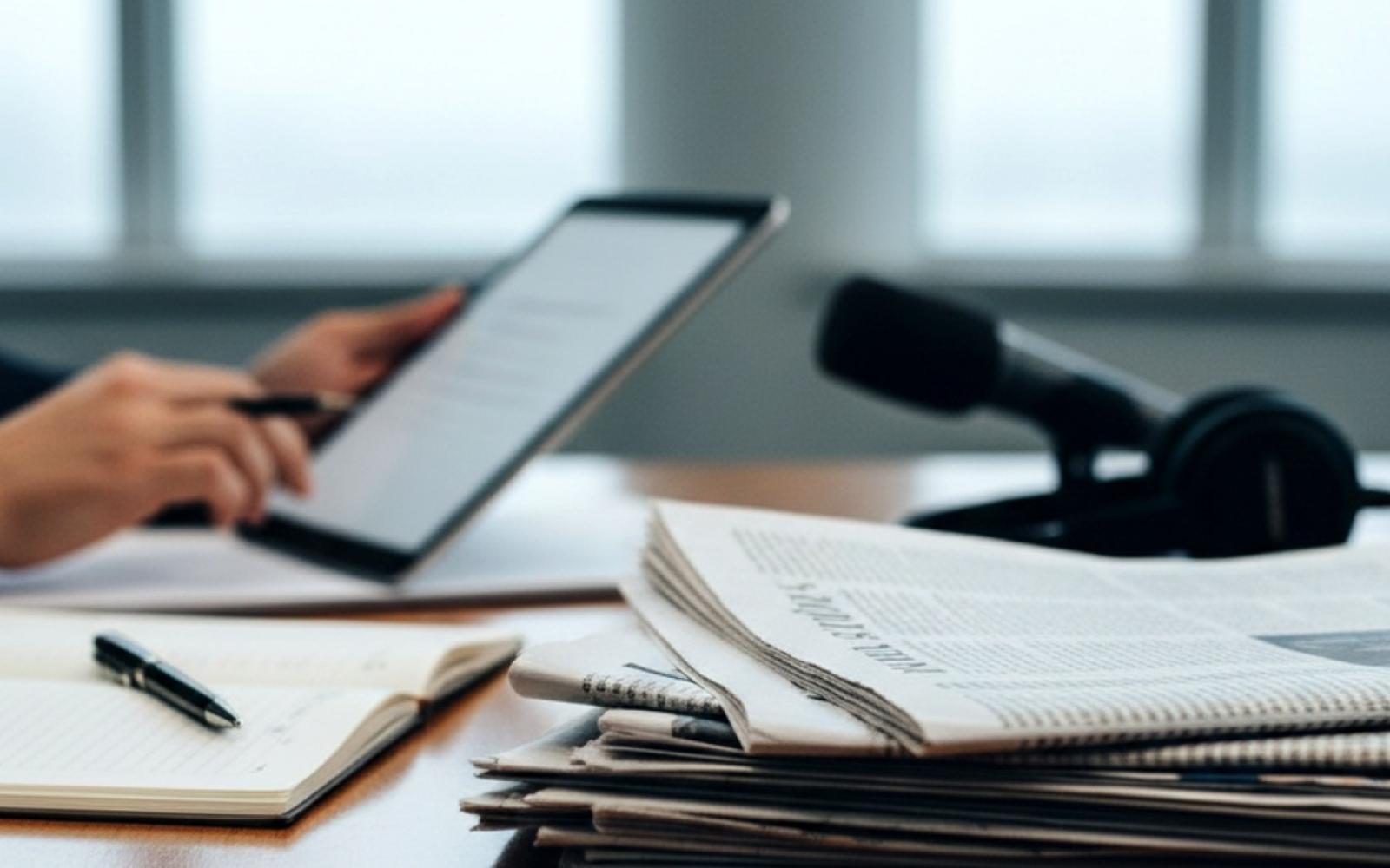 تونس تفرج عن الصحفية شذى الحاج مبارك بعد تخفيض حكمها في "قضية التآمر" وتدهور صحتها