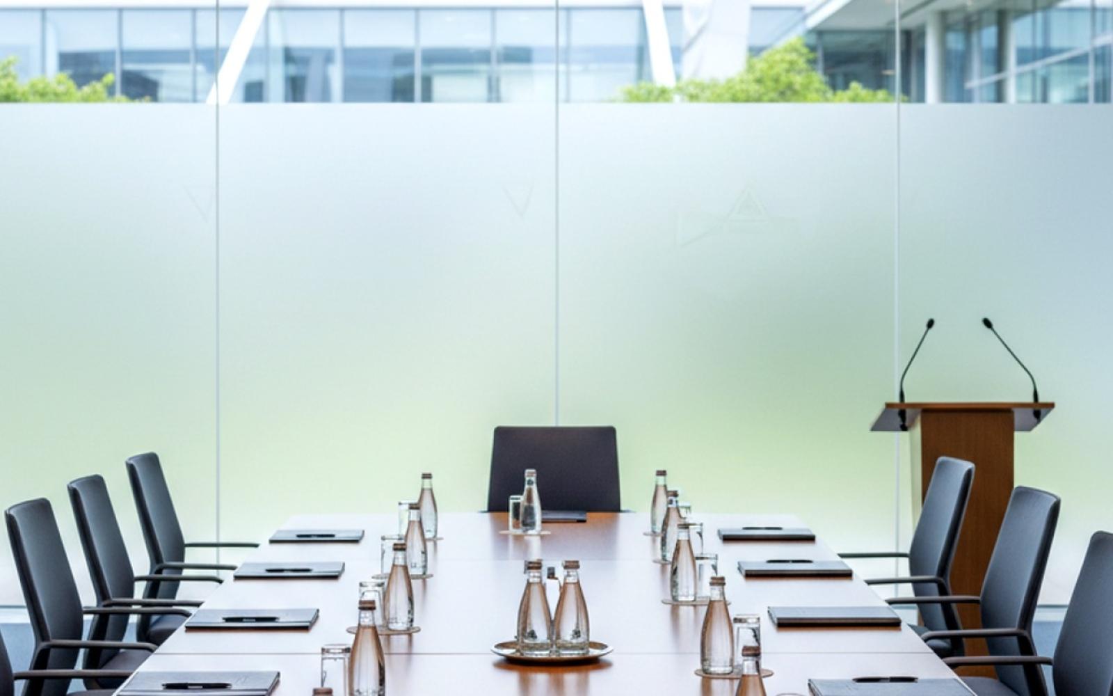 الرئاسة الفلسطينية ترحب بجهود ترامب للسلام وتدعم تشكيل مجلس غزة الانتقالي