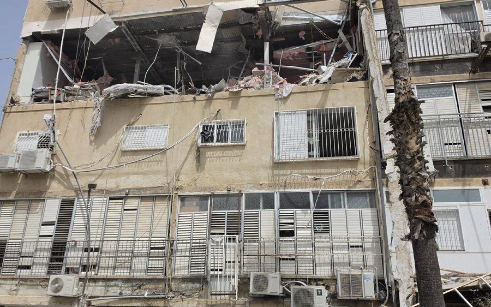 وسائل إعلام إسرائيلية: هجوم متزامن على إسرائيل من إيران ولبنان واليمن