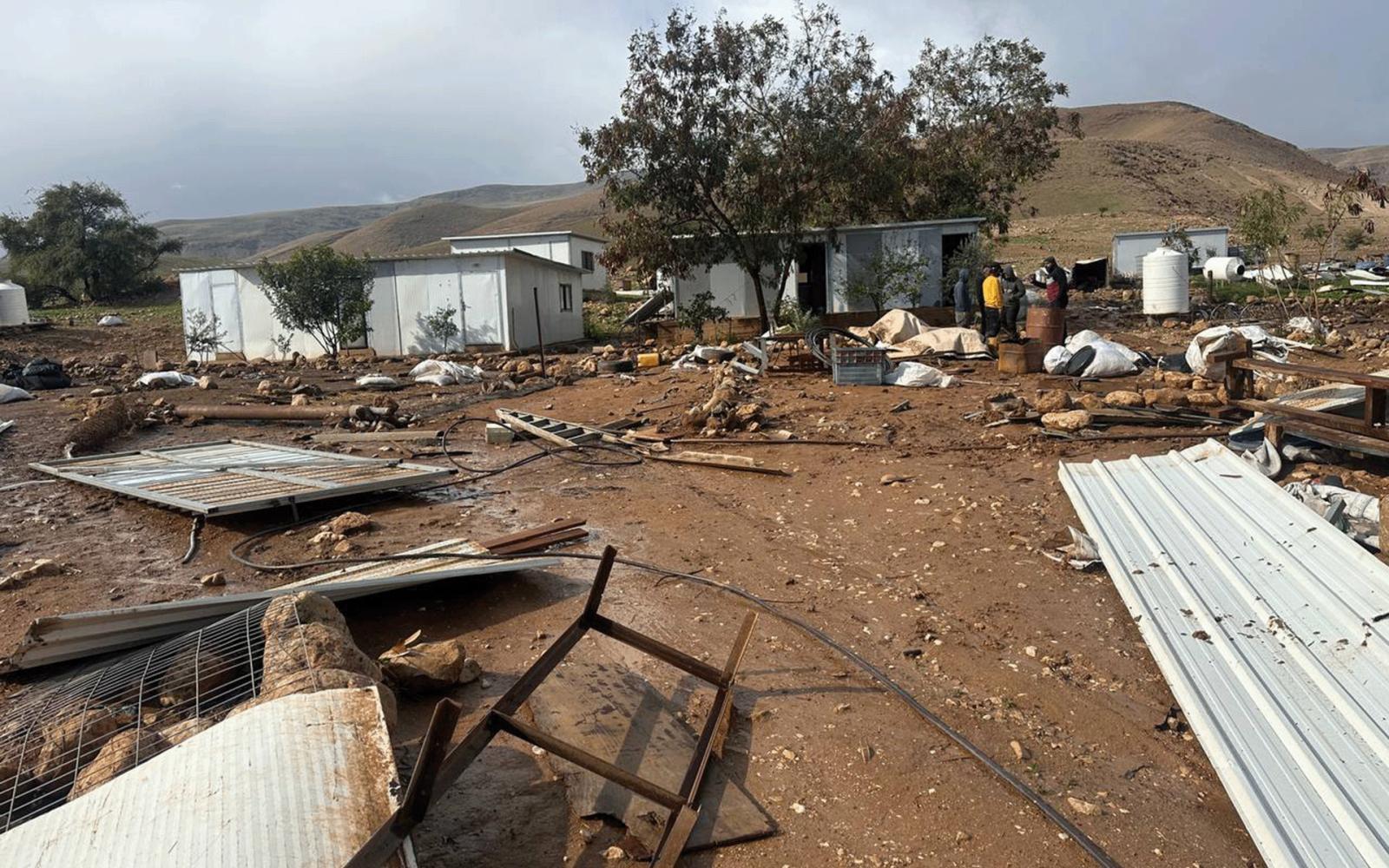 شلال العوجا: ممارسات الاحتلال الإسرائيلي تفرض واقع التهجير القسري على أكبر التجمعات البدوية بالضفة الغربية