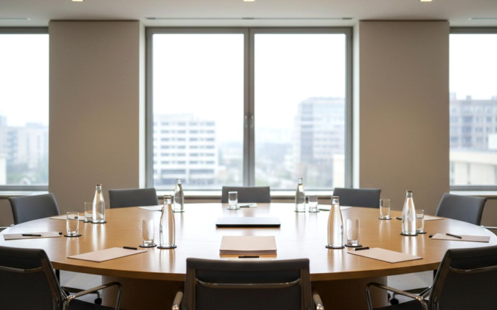 اليمن: المجلس الرئاسي يسقط عضوية البحسني متهمًا إياه بإعاقة توحيد القوات وتحدي قرارات السيادة