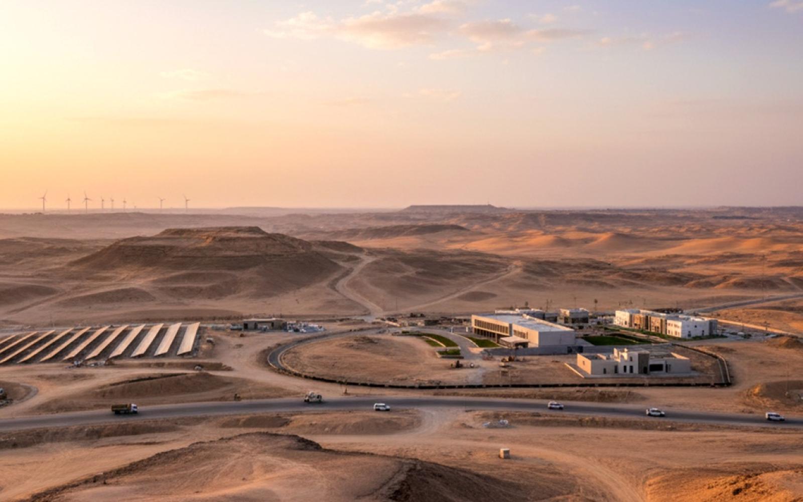 اليمن يشهد تغييرًا حكوميًا: الزنداني رئيسًا للوزراء وتكليفه بتشكيل حكومة جديدة